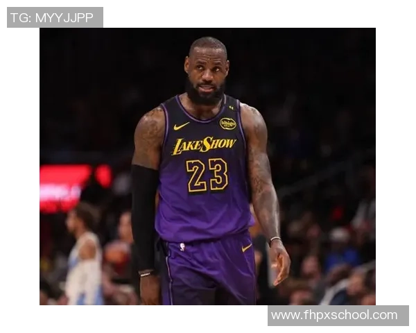 詹姆斯的篮球传奇之路：从天才少年到NBA巨星的奋斗历程